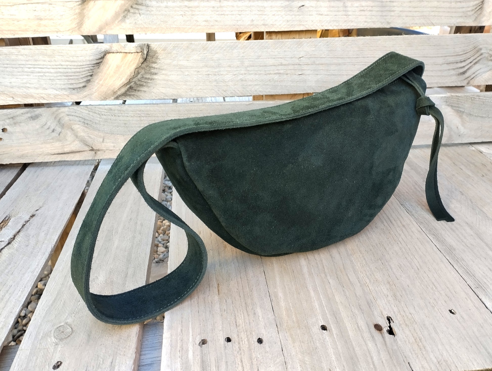BOLSO DE PIEL ANTE COLOR VERDE OSCURO
