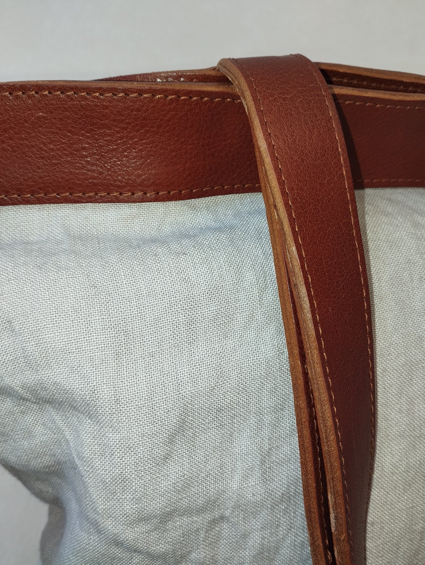 ROMA PINK BAG WITH IRON COLOR HANDLES