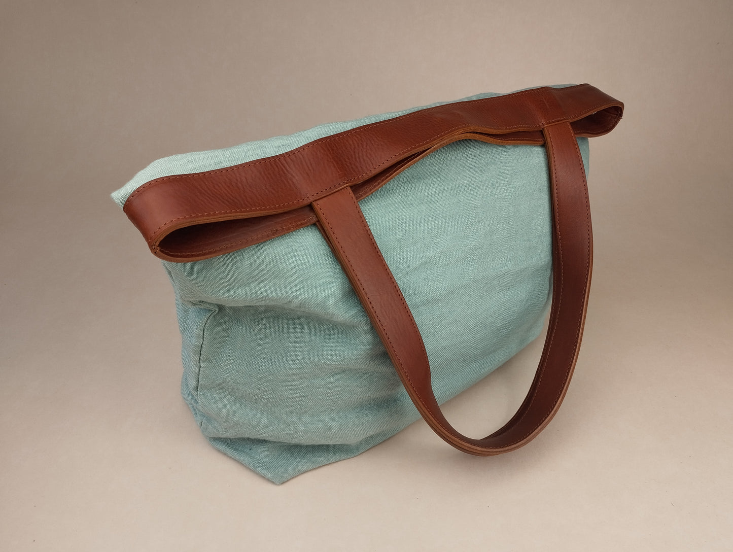 BOLSO ROMA AZUL ASAS COLOR HIERRO