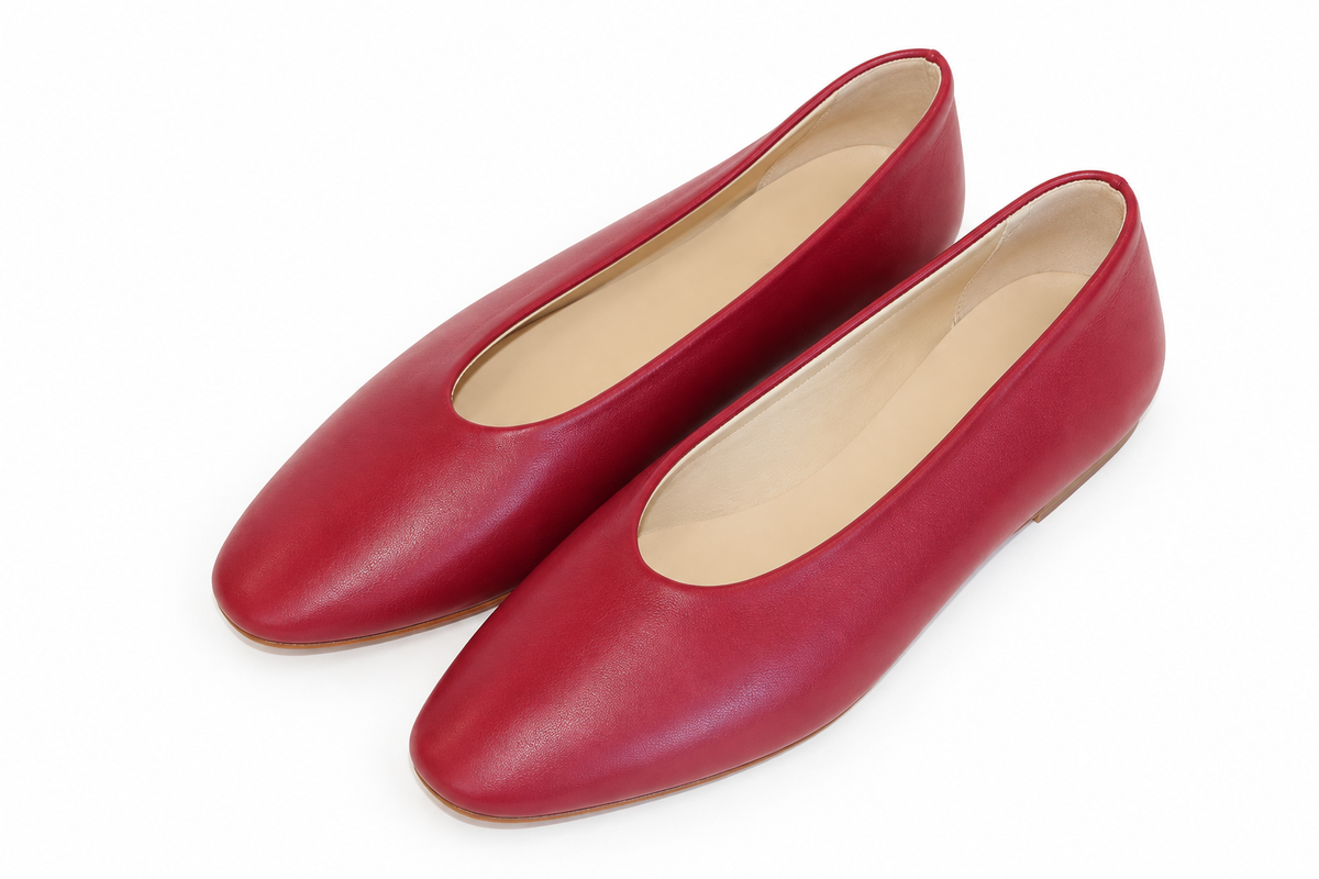 ROUND-TOE BALLET FLATS CHERRY RED
