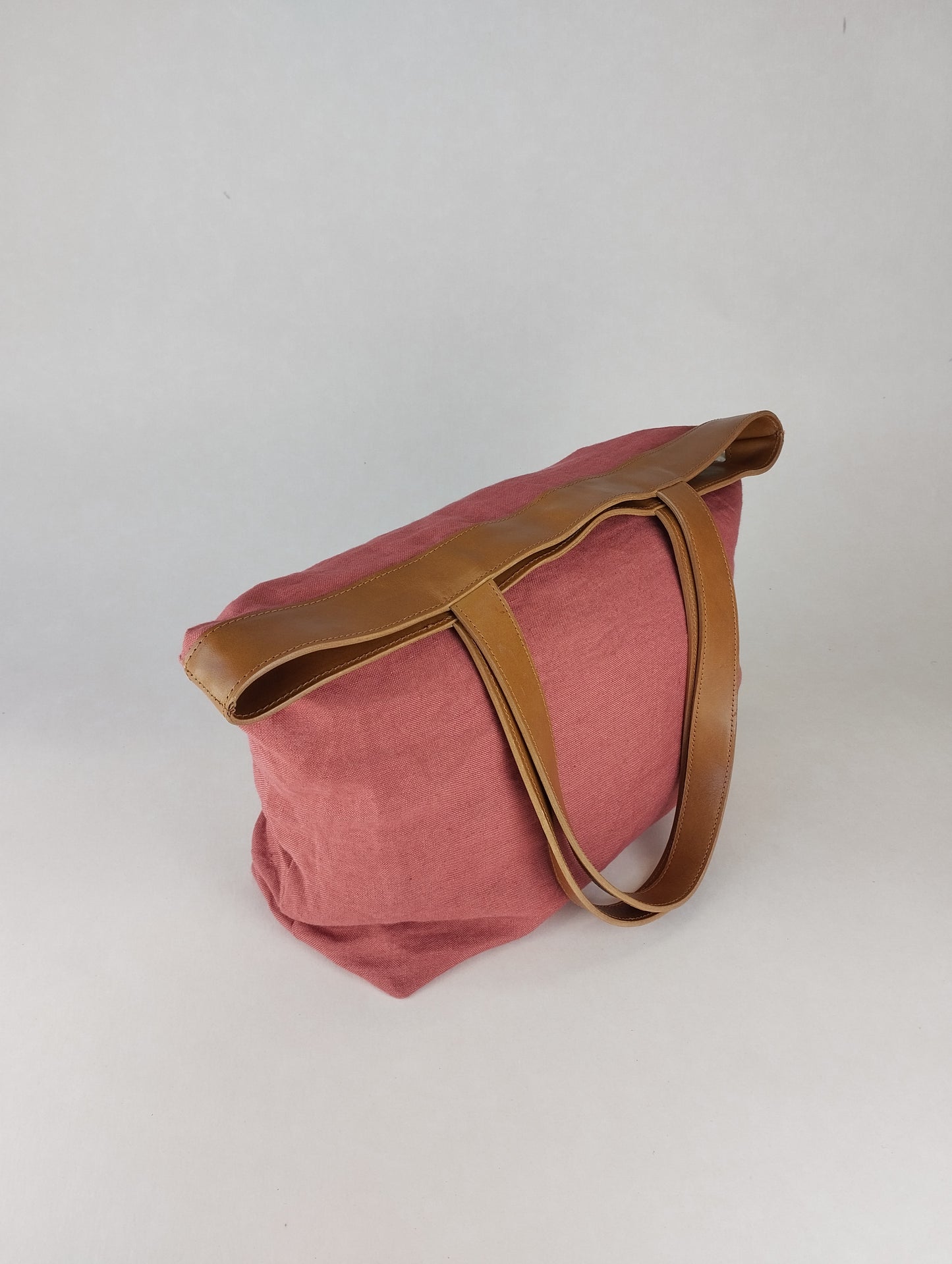 BOLSO ROMA ROJO ASAS COLOR CAMEL