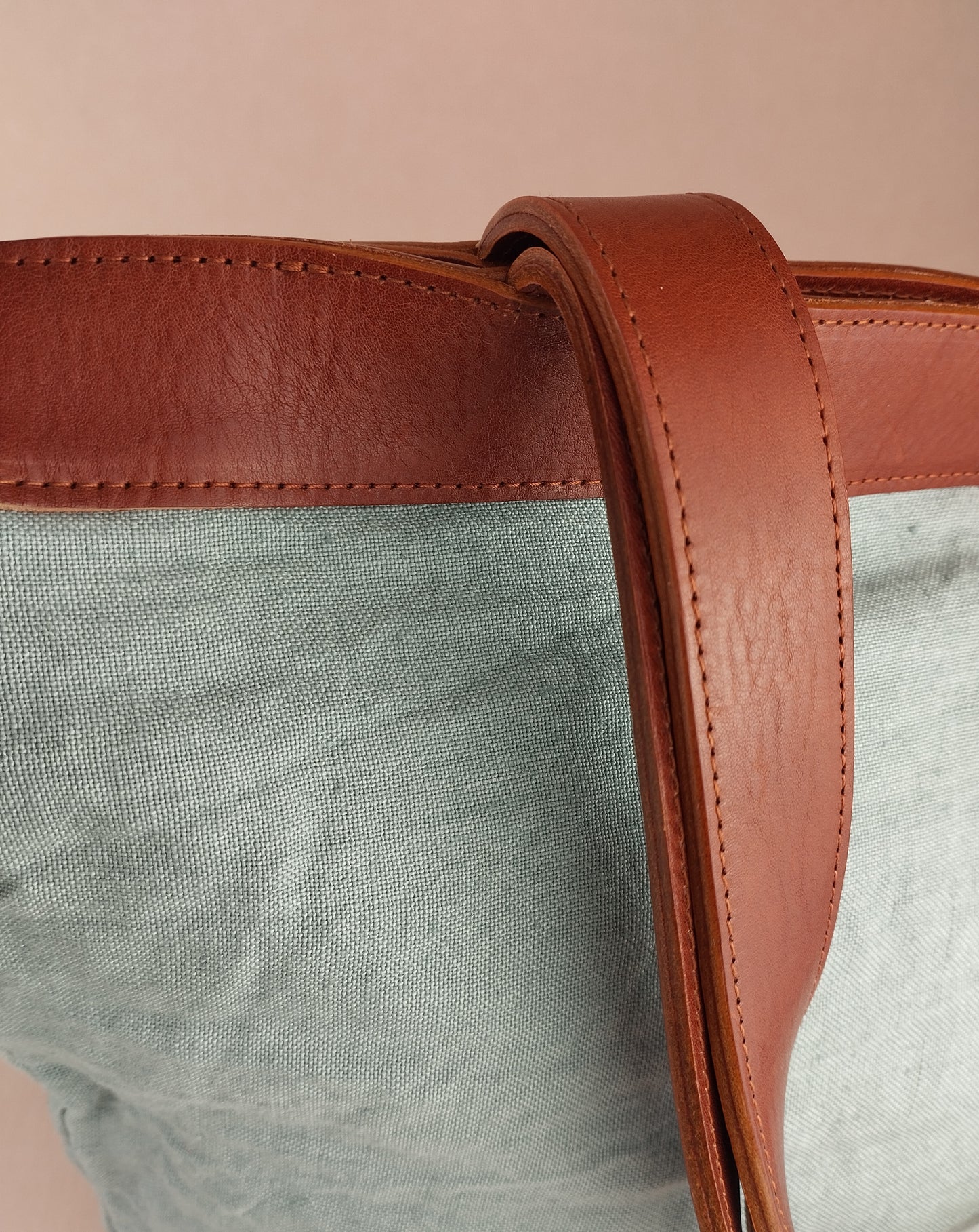 BOLSO ROMA AZUL ASAS COLOR HIERRO