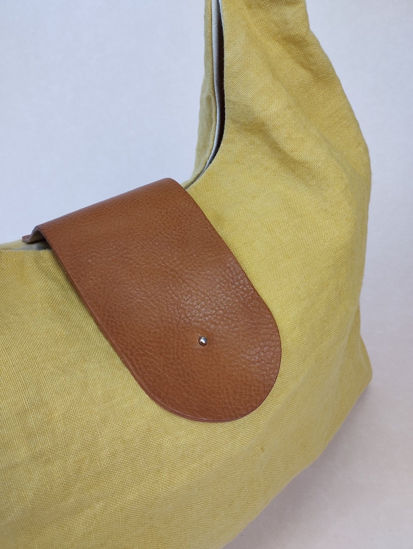 BOLSO SICILIA AMARILLO ASAS COLOR CAMEL