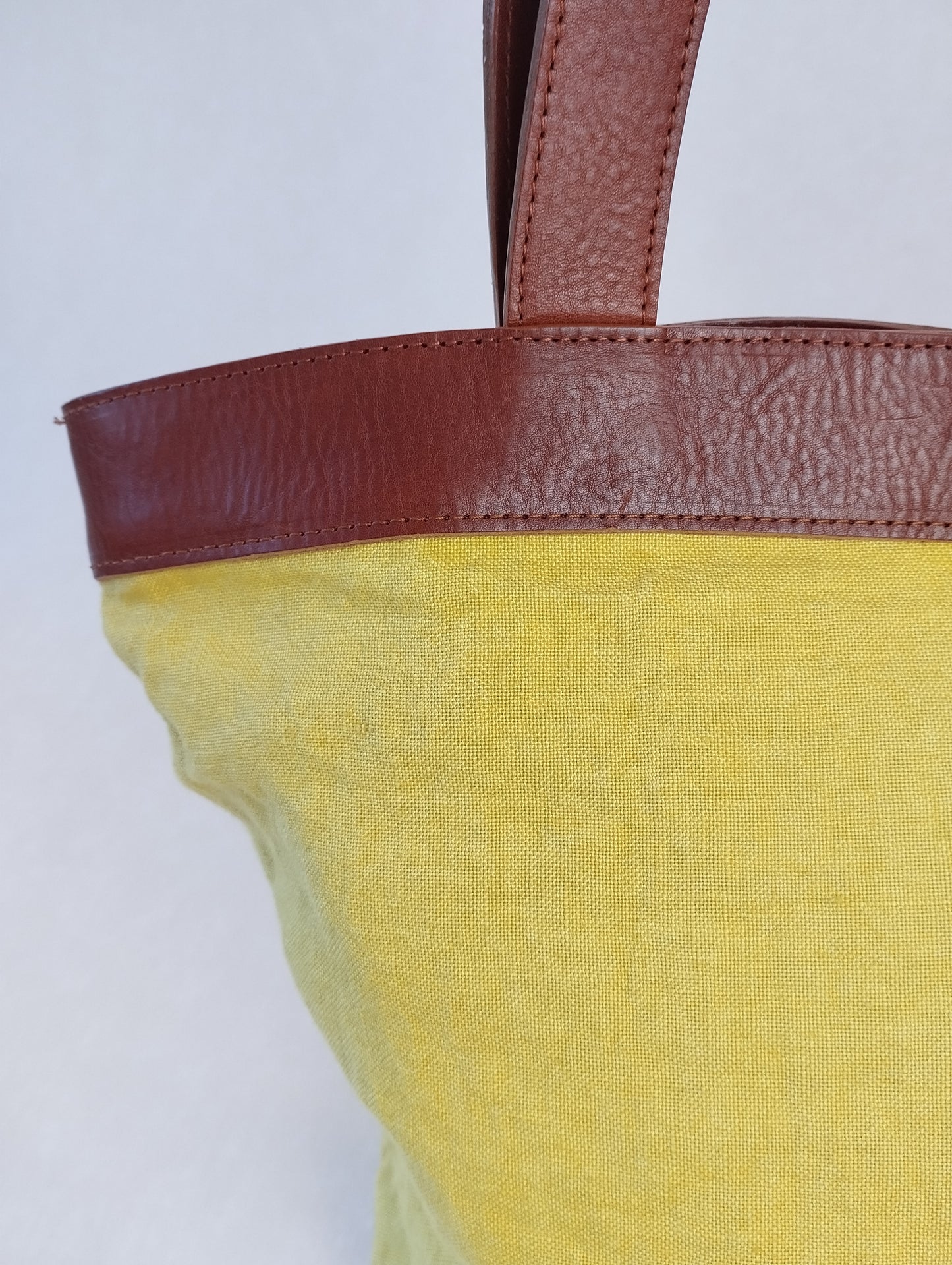 BOLSOS ROMA AMARILLO ASAS COLOR HIERRO