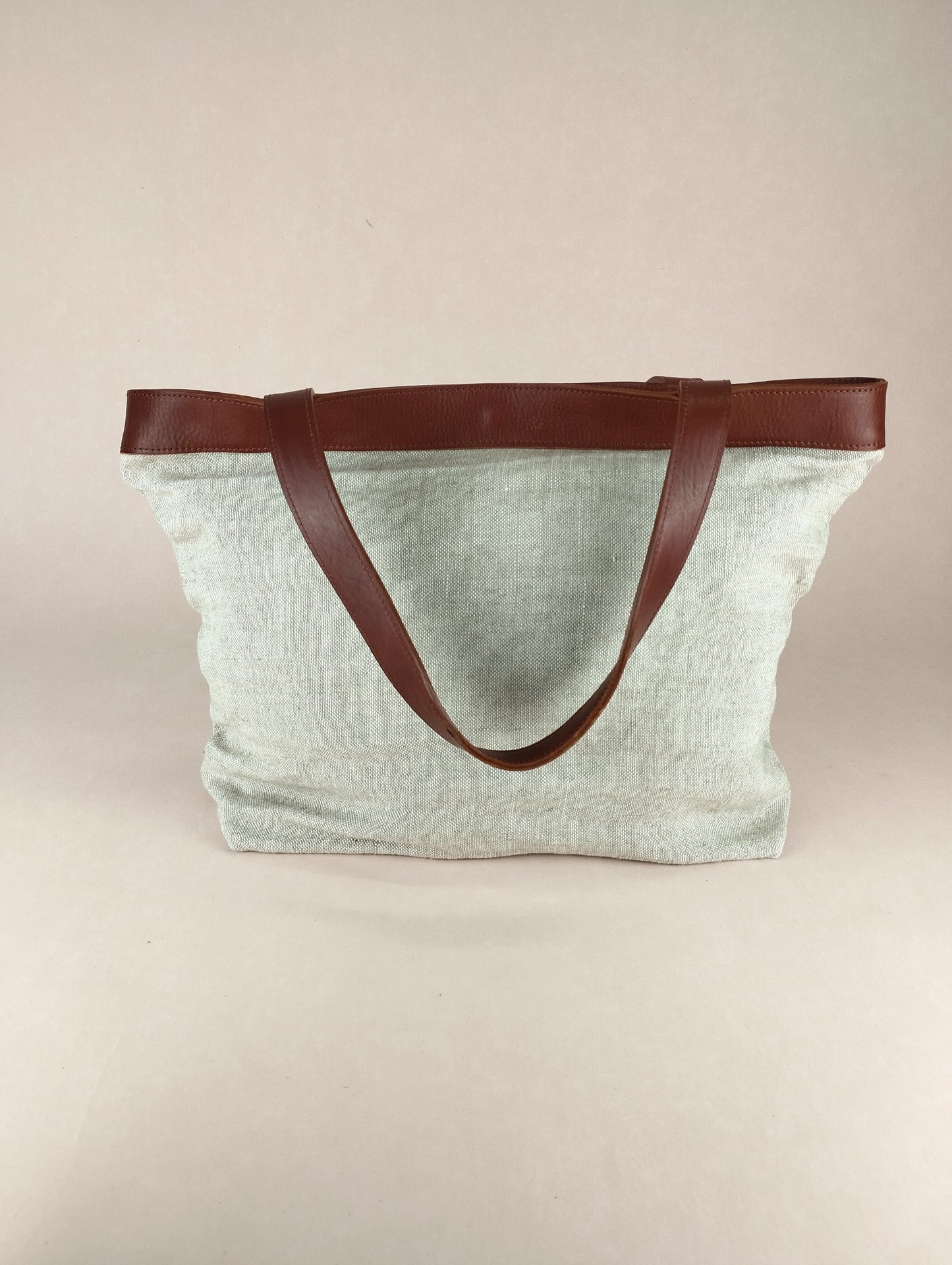 BOLSO ROMA CRUDO ASAS COLOR HIERRO