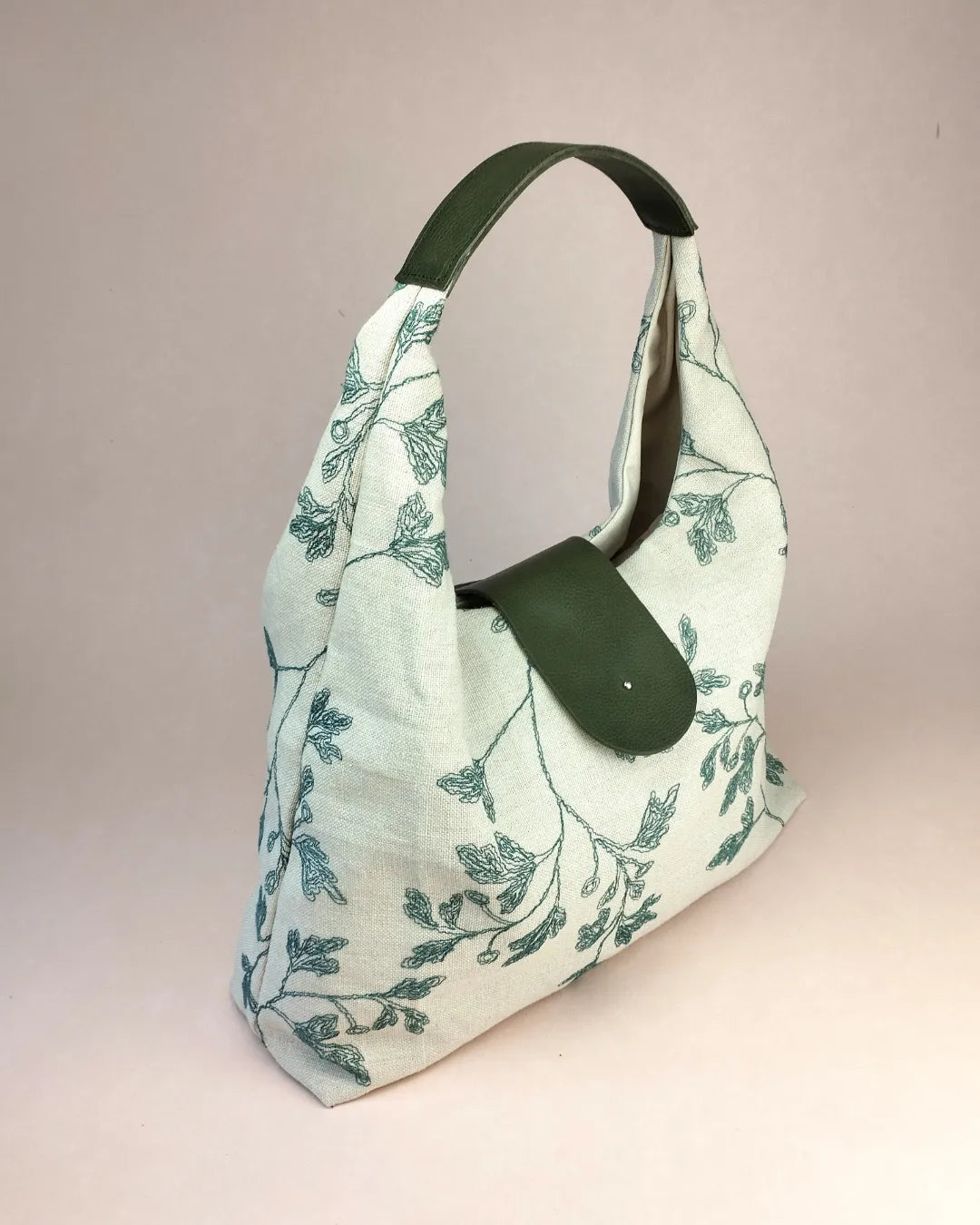 BOLSO SICILIA CRUDO FLORAL VERDE ASAS COLOR VERDE